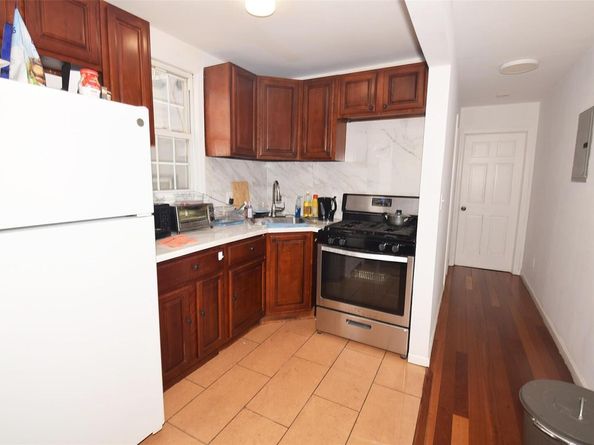 83-16 159th Street, Jamaica Hills NY 11432
