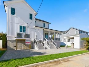 2437 Archer Street, Seaford NY 11783