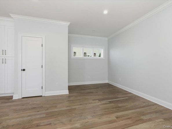 2437 Archer Street, Seaford NY 11783