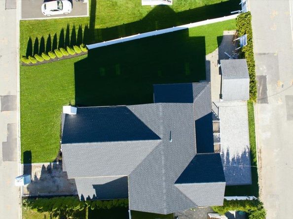 2437 Archer Street, Seaford NY 11783