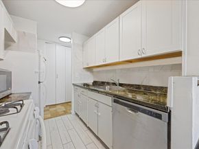16 Lake Street 7B, White Plains NY 10603
