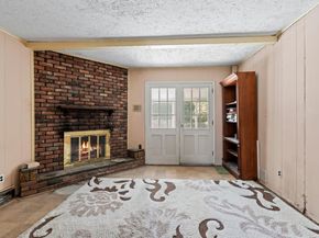 28 Sycamore Lane, Commack NY 11725