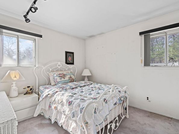 28 Sycamore Lane, Commack NY 11725