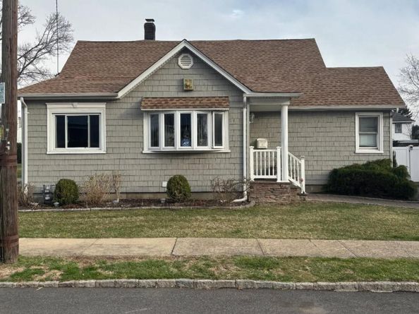 22 Wilbur Street, Bay Shore NY 11706