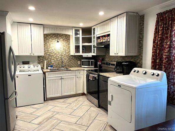 16 Sagewood Drive, Shirley NY 11967