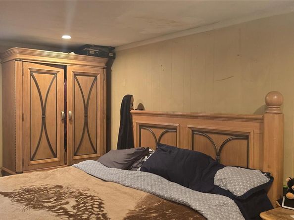 16 Sagewood Drive, Shirley NY 11967