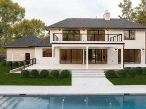 26 Pine Tree Road, Southampton NY 11968