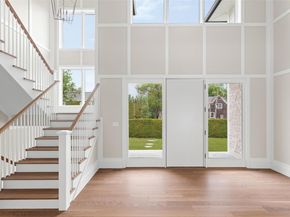 26 Pine Tree Road, Southampton NY 11968