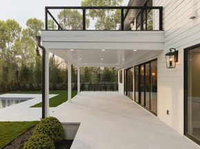 26 Pine Tree Road, Southampton NY 11968