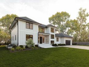 26 Pine Tree Road, Southampton NY 11968