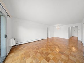 90 S Park Avenue C7, Rockville Centre NY 11570