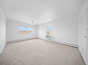 90 S Park Avenue C7, Rockville Centre NY 11570