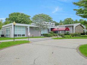 165 Carriage Court H, Yorktown Heights NY 10598