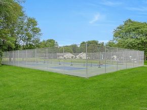 165 Carriage Court H, Yorktown Heights NY 10598