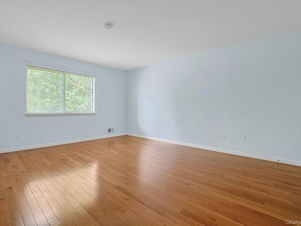 165 Carriage Court H, Yorktown Heights NY 10598