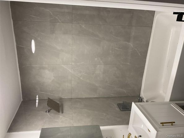 234 S 3rd Avenue, Mount Vernon NY 10550