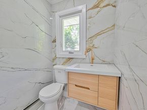 1 Parkhill Court, Huntington NY 11743