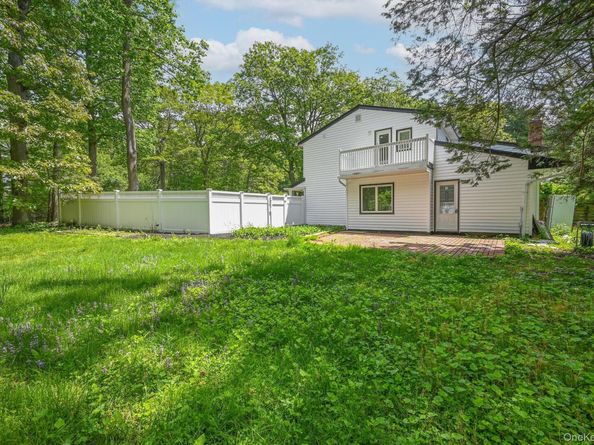 1 Parkhill Court, Huntington NY 11743