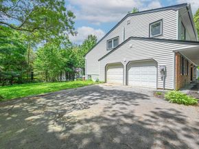 1 Parkhill Court, Huntington NY 11743
