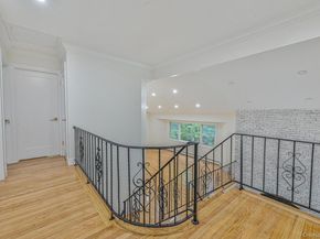 1 Parkhill Court, Huntington NY 11743