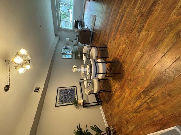 163 Pointe Cir N 163, Coram NY 11727