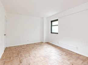 21-55 34th Ave 3C, Astoria NY 11106