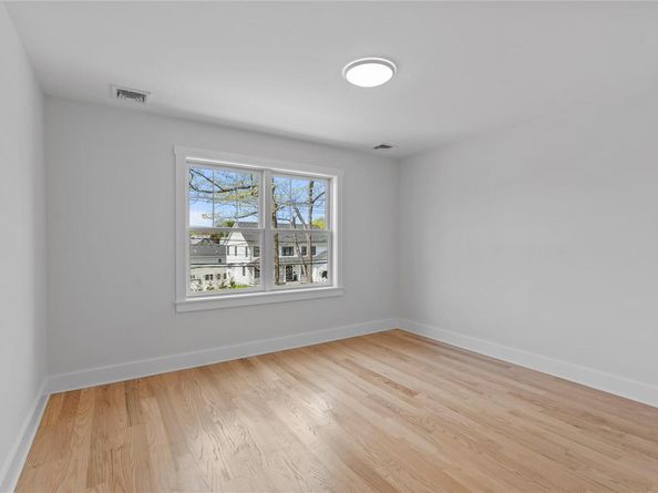 561 King Street, Port Chester NY 10573