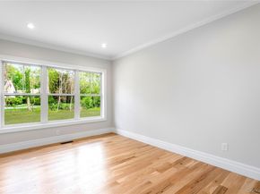 33 Lagoon Court, South Jamesport NY 11901
