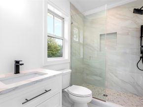 33 Lagoon Court, South Jamesport NY 11901