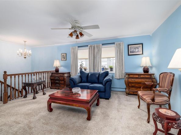 68 Lincoln Avenue, Island Park NY 11558