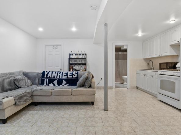 321 Cornelia Street, Brooklyn NY 11237