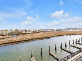 322 Marina Pointe, East Rockaway NY 11518