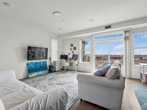 322 Marina Pointe, East Rockaway NY 11518