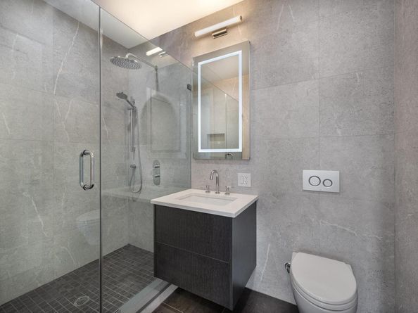 21-31 Shore Boulevard 2D, Astoria NY 11105