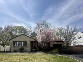 28 Glenda Drive