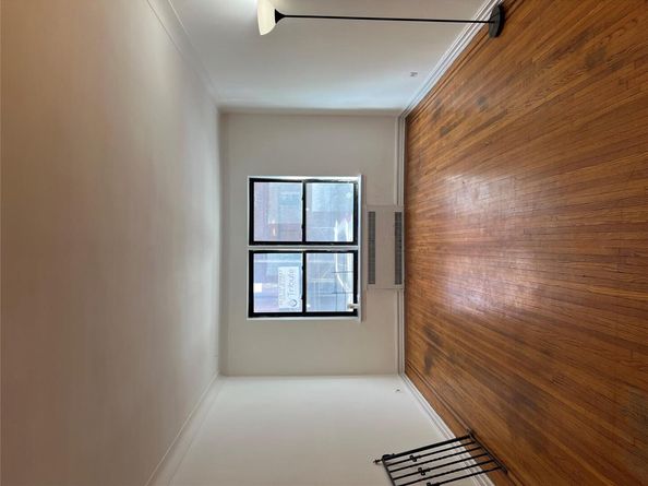 35-35 75th Street       Apartment 127 Street 127, Jackson Heights NY 11372