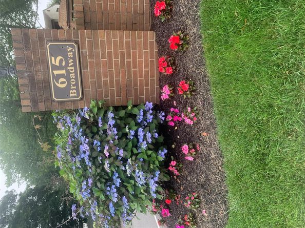615 Broadway 81, Amityville NY 11701