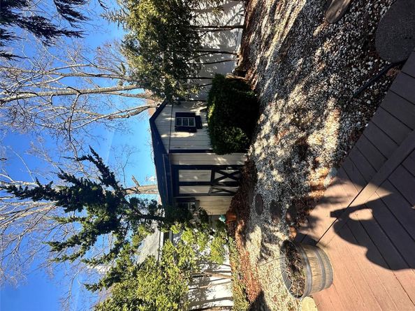 122 Finucane Place, Woodmere NY 11598
