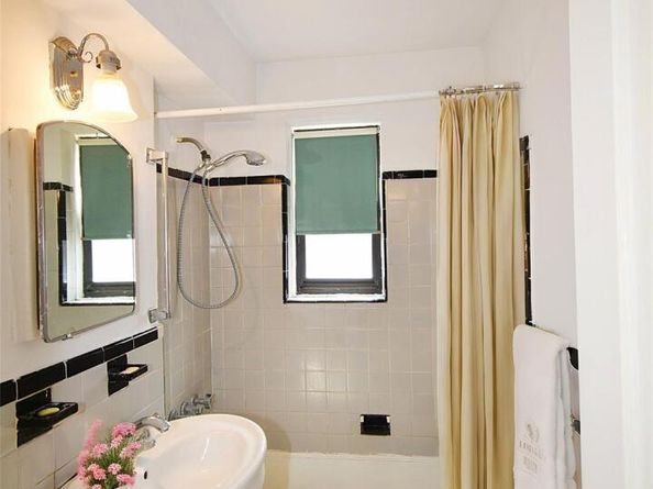 2 Fisher Drive 310, Mount Vernon NY 10552