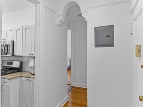 31 Pondfield Road W 63, Bronxville NY 10708