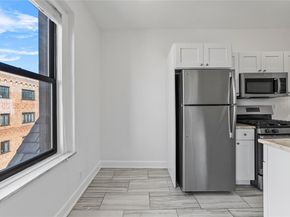 31 Pondfield Road W 63, Bronxville NY 10708
