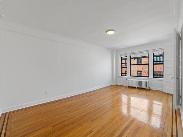 31 Pondfield Road W 63, Bronxville NY 10708