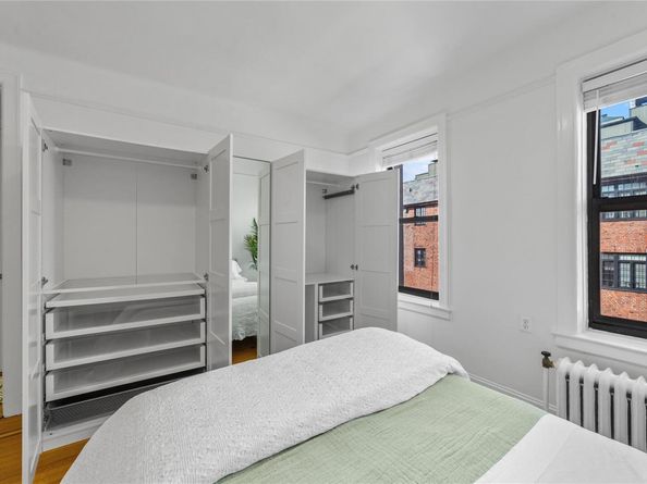 31 Pondfield Road W 63, Bronxville NY 10708