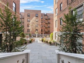 31 Pondfield Road W 63, Bronxville NY 10708