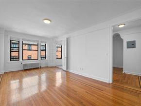 31 Pondfield Road W 63, Bronxville NY 10708