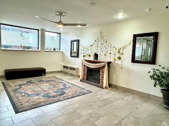 2121 Shore Parkway 4P, Brooklyn NY 11214