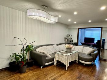 2121 Shore Parkway