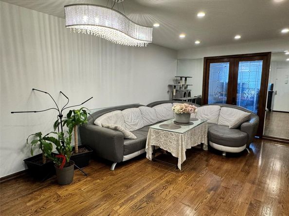 2121 Shore Parkway 4P, Brooklyn NY 11214
