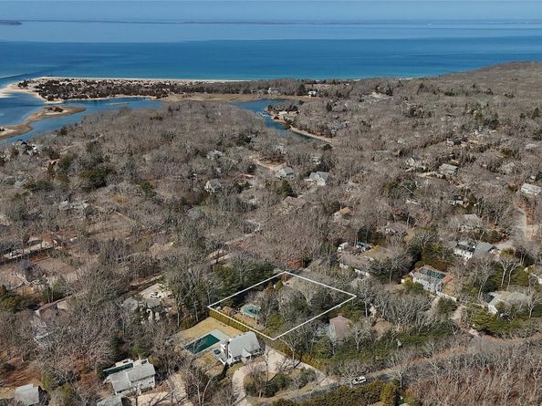 10 Harbor View Lane, East Hampton NY 11937