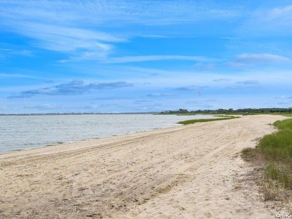 53 Crassen Boulevard 5, Amagansett NY 11930